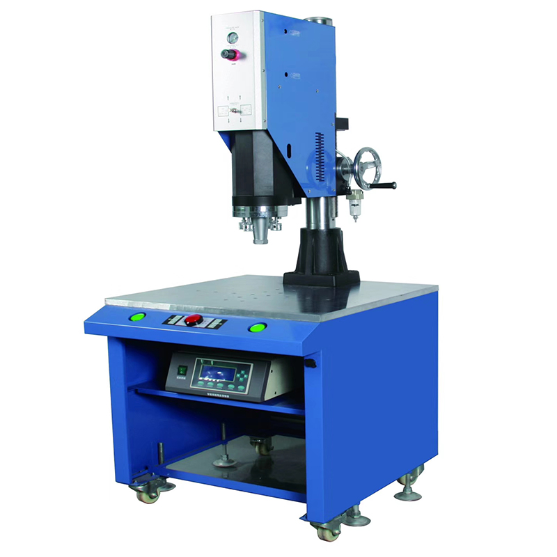 How to replace the sonotrode of the ultrasonic plastic welding machine?